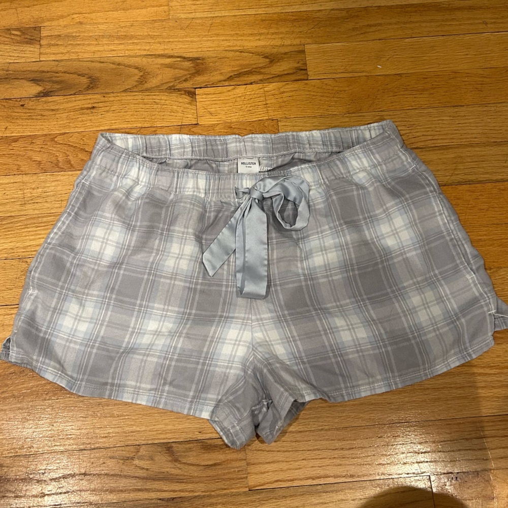 HOLLISTER Gray/Blue Plaid Pajama Shorts with Bow